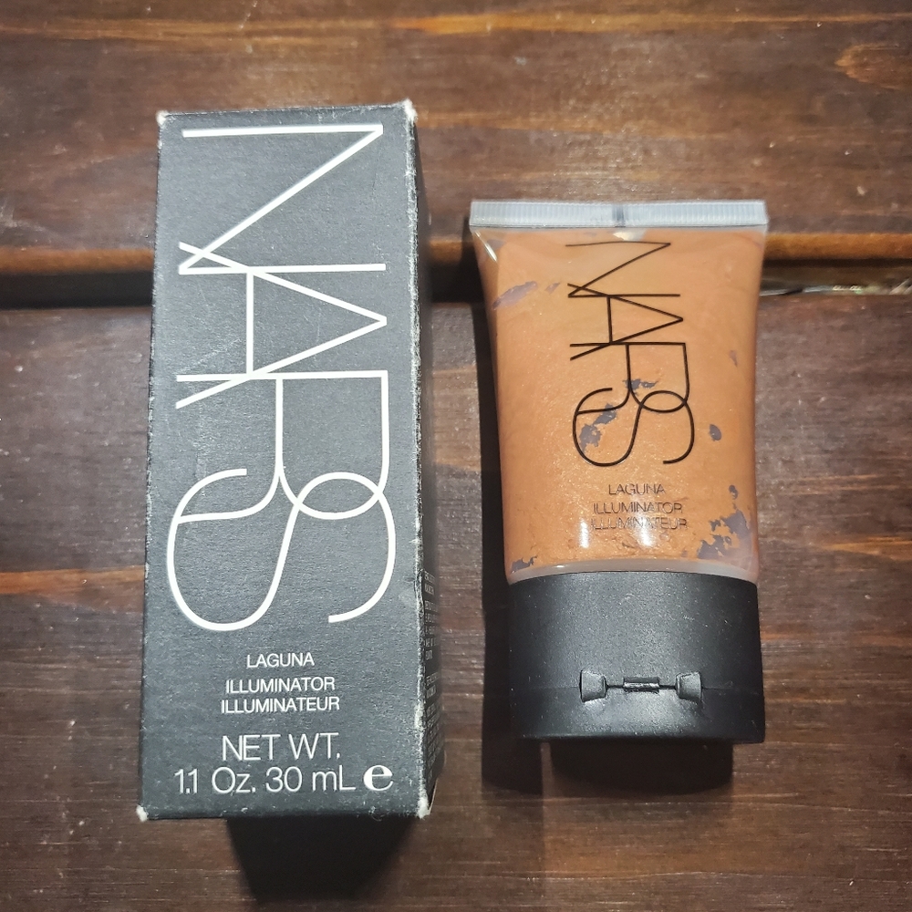 NARS Illuminator in Laguna. Never used